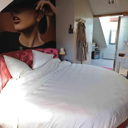 Bed and Breakfast Symphonia 5*